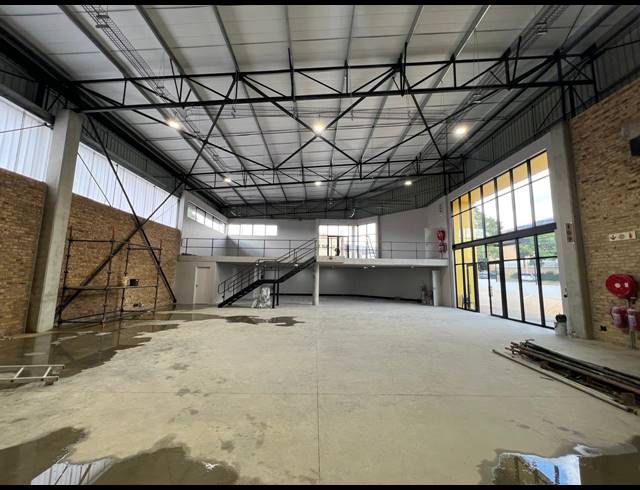 445M² WAREHOUSE TO LET IN STRIJDOMPARK